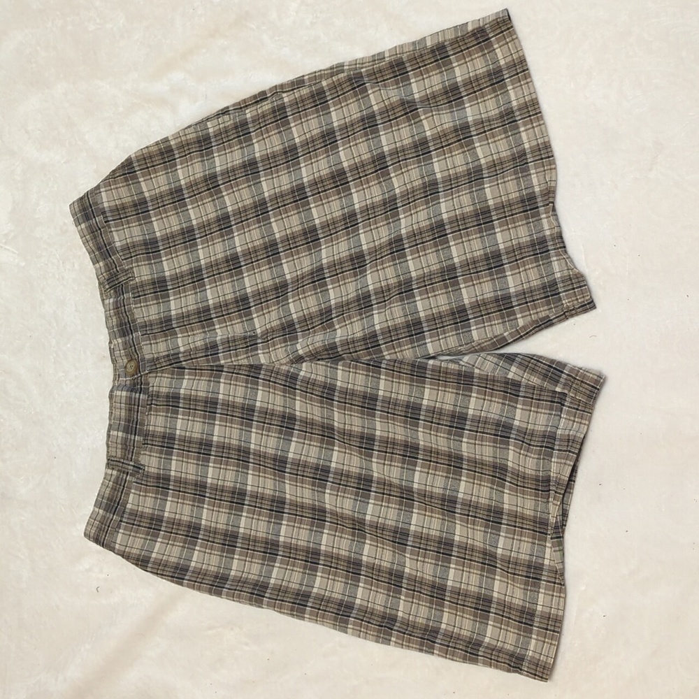 Covington men's Gray Cream And Black plaid shorts size 34